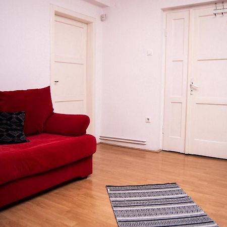 Butterfly Apartment-Hidden Gem In The Heart Of Targu Mures Exterior foto