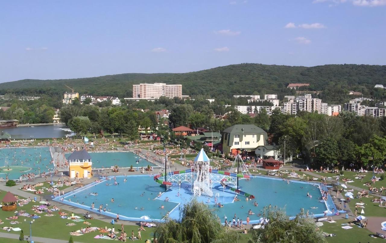 Butterfly Apartment-Hidden Gem In The Heart Of Targu Mures Exterior foto