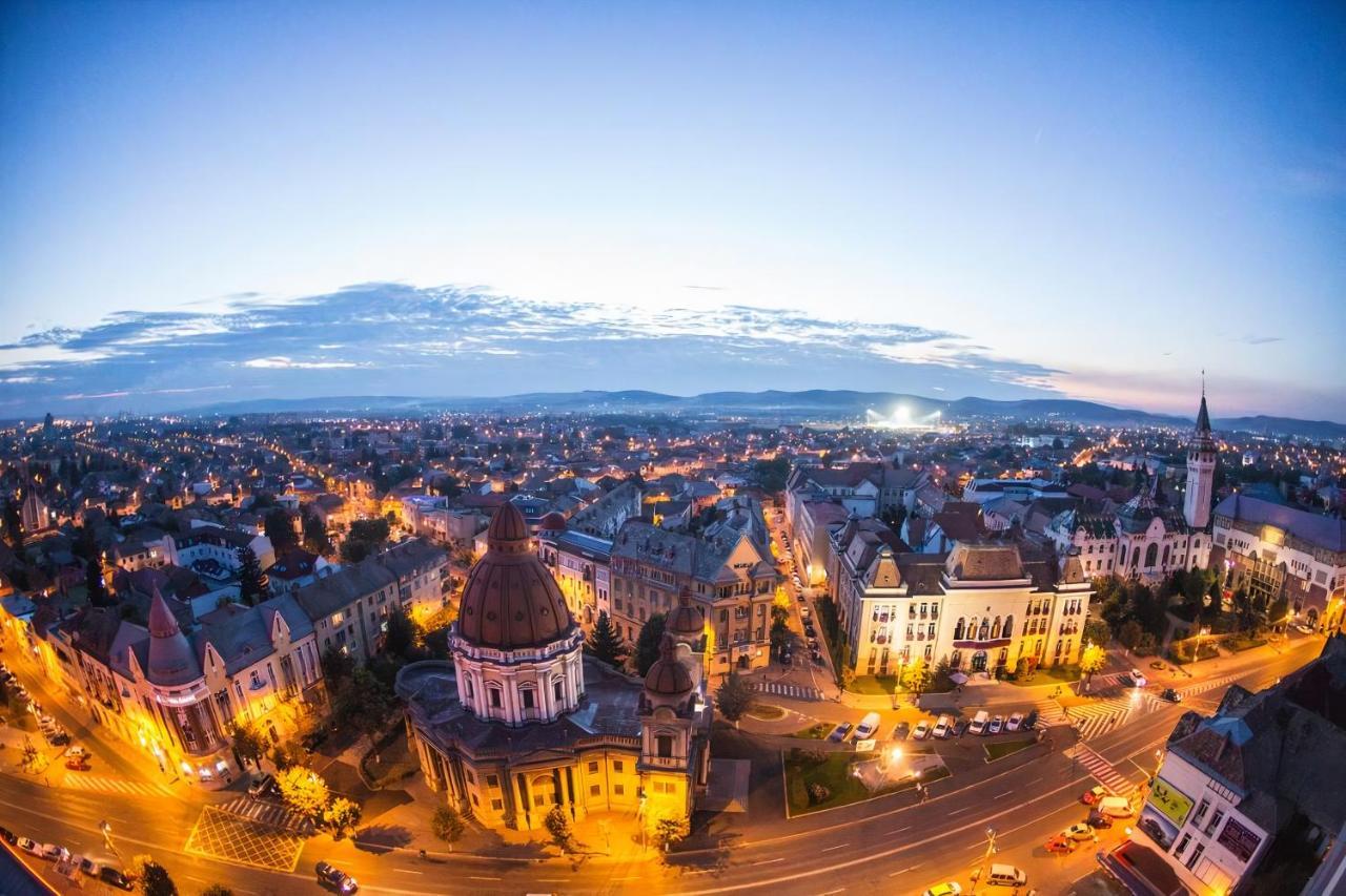 Butterfly Apartment-Hidden Gem In The Heart Of Targu Mures Exterior foto