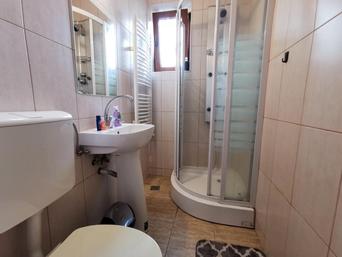 Butterfly Apartment-Hidden Gem In The Heart Of Targu Mures Exterior foto
